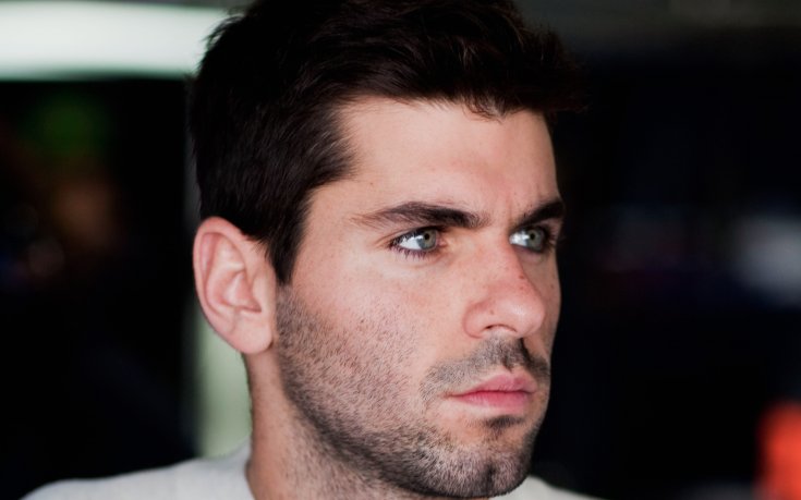 Здравни проблеми замразяват кариерата на Алгуерсуари