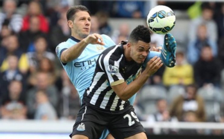 Ревейер отива на операция, Нюкасъл ще търси нов нападател