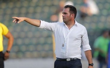 Рибейро с номера си от Лудогорец: Ще звънна на Моу за играчи