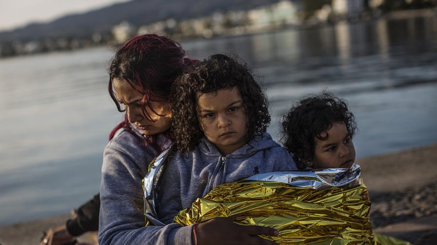 Остров Кос е един от гръцките острови, на който през последните седмици се наблюдава рязко увеличение на броя на пристигащите имигранти и бежанци