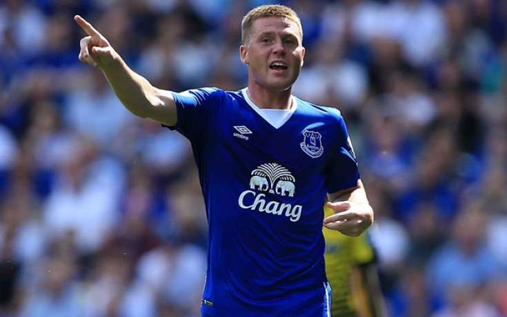 Челси стартира преговори за Рос Баркли