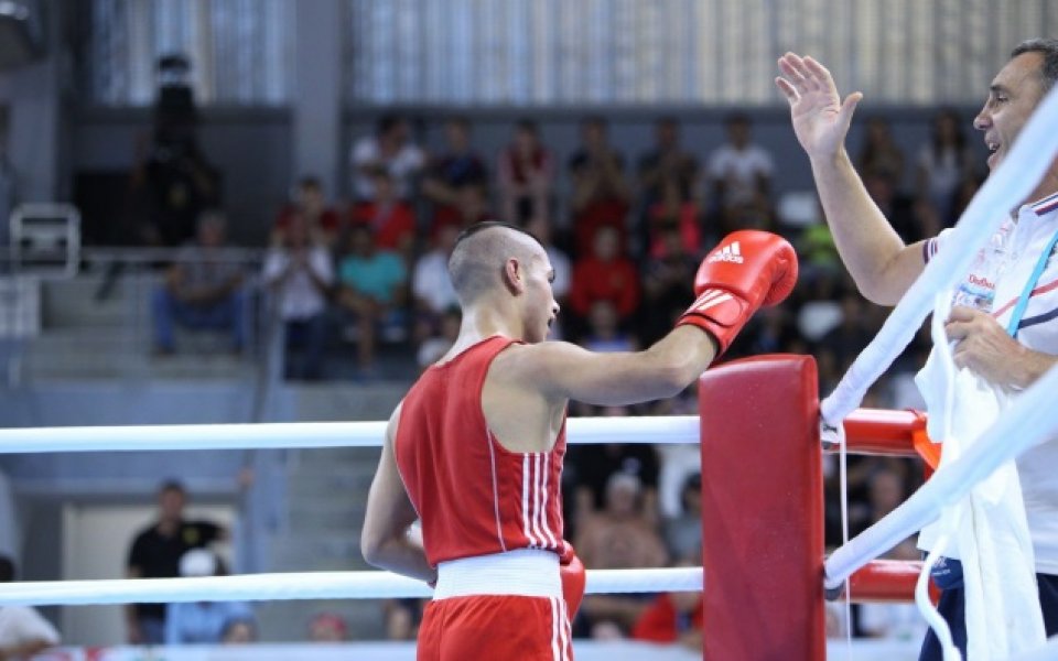 Даниел Асенов е на финал на европейското по бокс