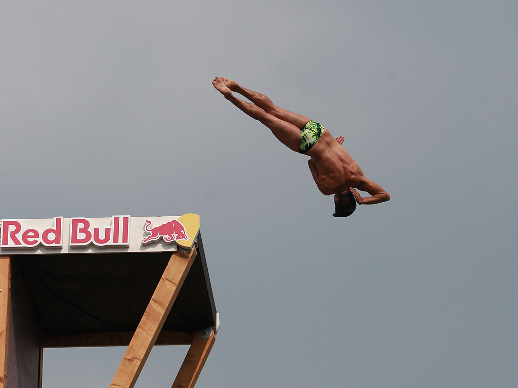 Ден първи от Red Bull Cliff Diving World Series в Мостар /Босна и Херцеговина