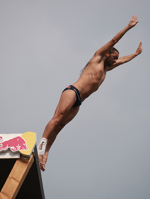 Ден първи от Red Bull Cliff Diving World Series в Мостар /Босна и Херцеговина