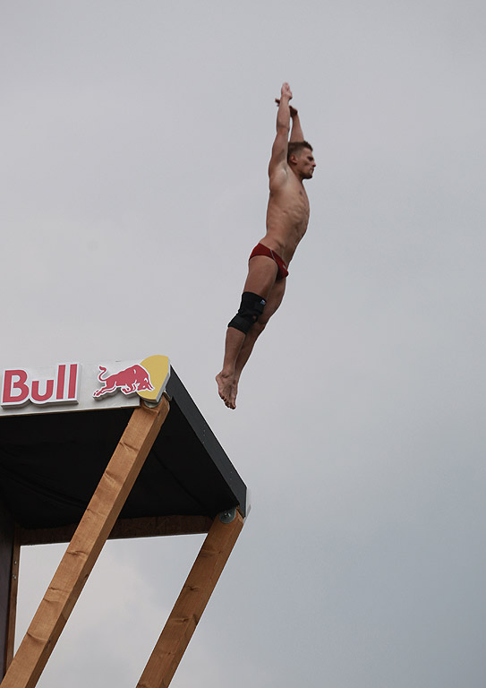 Ден първи от Red Bull Cliff Diving World Series в Мостар /Босна и Херцеговина