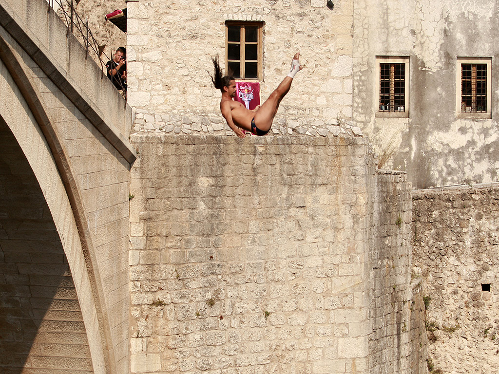 Ден първи от Red Bull Cliff Diving World Series в Мостар /Босна и Херцеговина