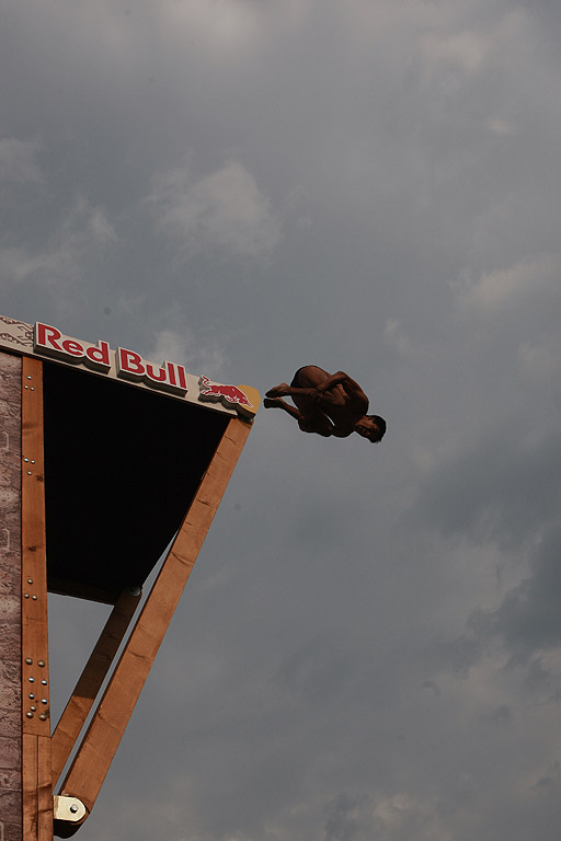 Ден първи от Red Bull Cliff Diving World Series в Мостар /Босна и Херцеговина