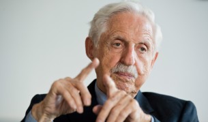 Карл Джераси