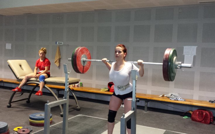 Млади щангисти форсираха подготовката за Европейското