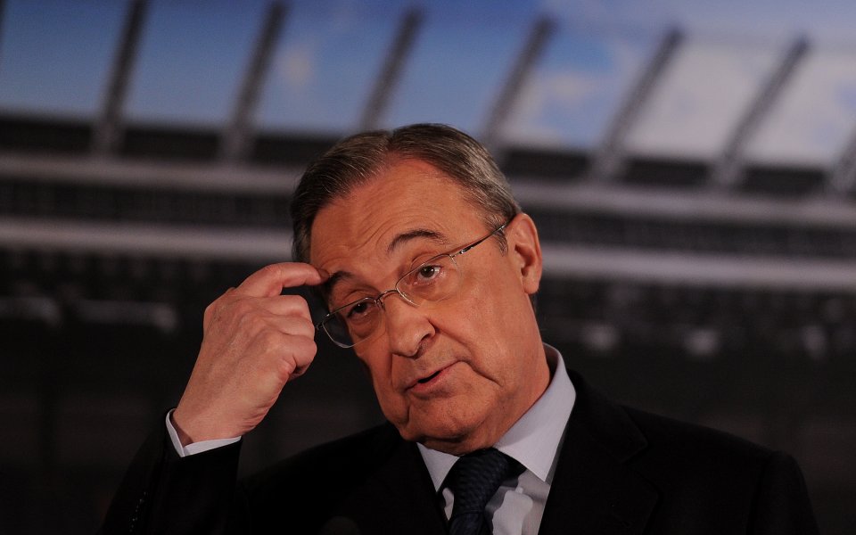 СНИМКА: Феновете на Реал поискаха оставката на Флорентино Перес