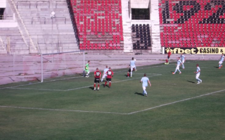 Локо Сф уговори две контроли в очакване на старта