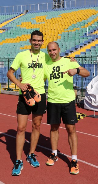 SO FAST С NIKE1