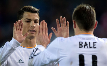 Реал подновява договорите на Кристиано и Бейл при триумф в ШЛ