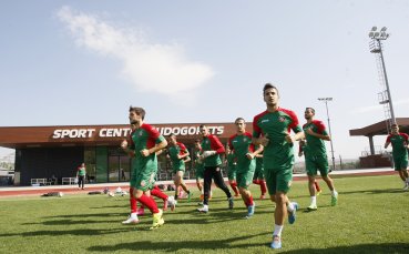 СНИМКИ: Младежките национали тренираха в Разград