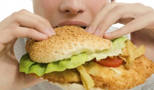 Пиещите диетични напитки се хранят по-нездравословно