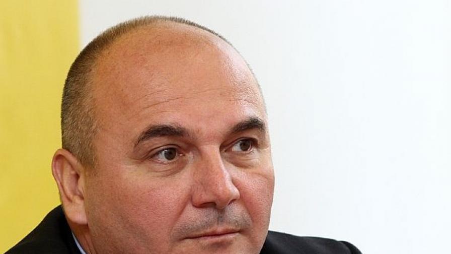 Дацов предупреди българите: Идва „затягане на коланите”