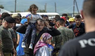 Видео показва друга гледна точка за бежанците