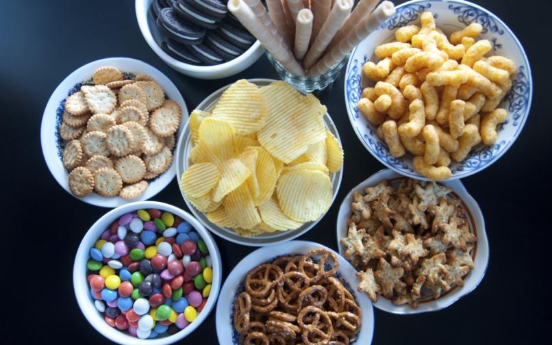 junk food вредна храна чипс
