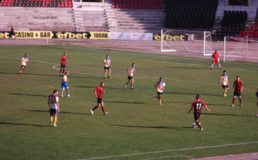 Дани Пеев игра за нова разгромна победа на Локо Сф