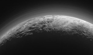 Видео на НАСА показва планините на Плутон отблизо