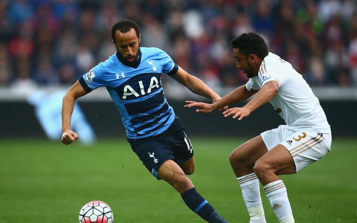 Суонси спря серията от победи на Тотнъм с хикс