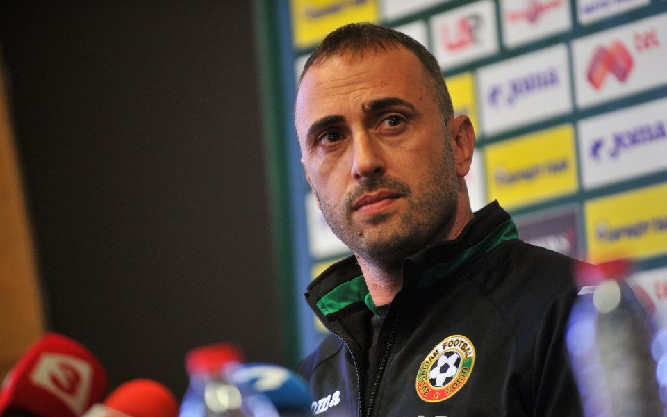 Българските треньори с остра позиция относно реакциите срещу Ивайло Петев