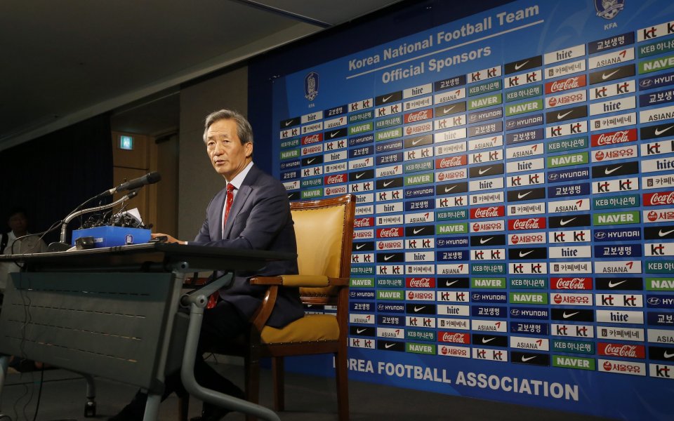 Кандидат за президент на ФИФА аут за 15 години, обяви: Там са наемни убийци