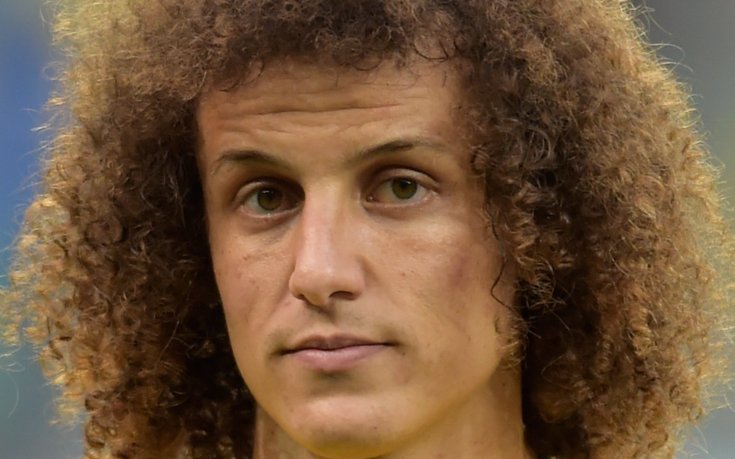 Давид Луис напусна лагера на Бразилия контузен