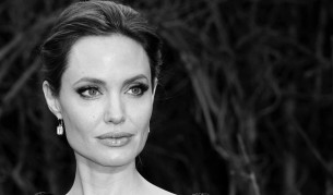 Анджелина Джоли