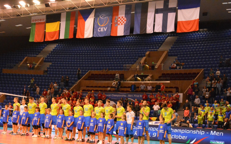 СНИМКИ: Белгия взе второто място в групата във Варна