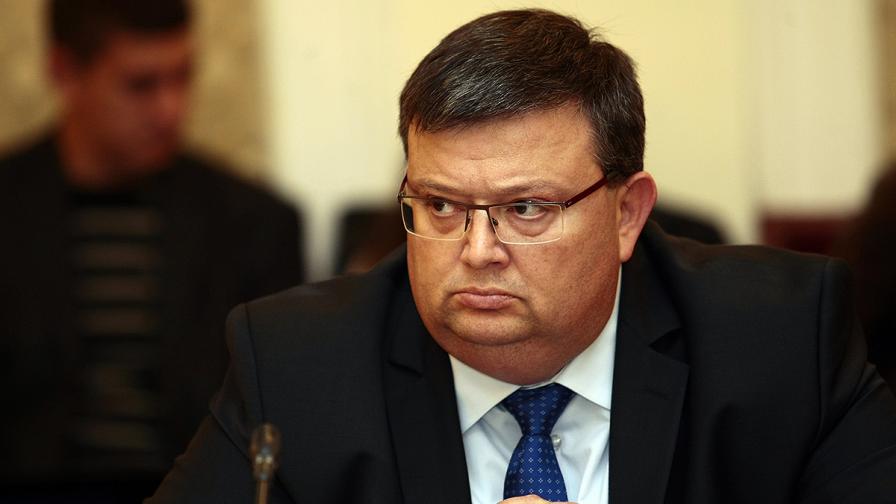 Цацаров: Ще се боря за бързо решаване на кризата в съдебната реформа