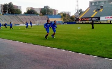 Костадинов и Миланов тренират самостоятелно в Левски