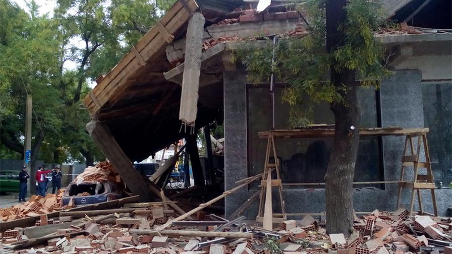Сграда рухна в Пловдив заради некачествен строеж