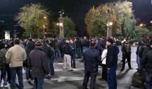 Трета поредна вечер хиляди на протест в страната (видео)