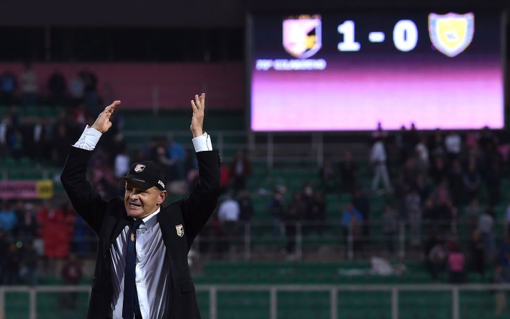 Въпреки победата, Палермо уволни Якини