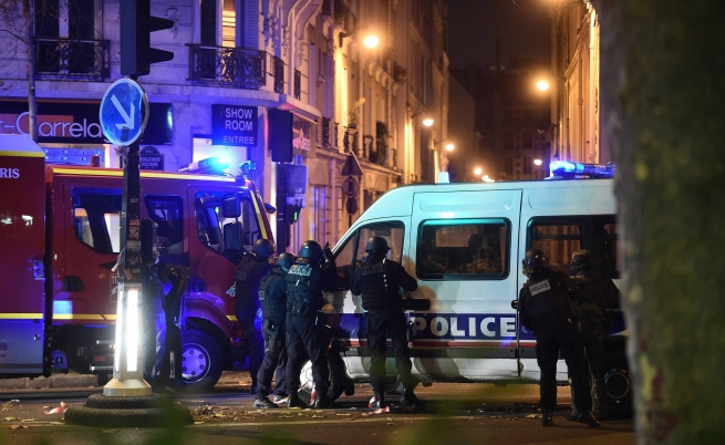 Експерти: Терористите в Париж са безмилостни убийци