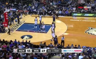 ВИДЕО: Мемфис води на Минесота след едно полувреме