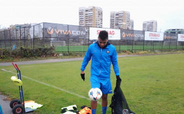 Отхвърлен от Левски подписа с отбор от Топ 5 на Франция