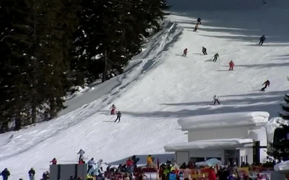 Над 90 алпийци ще стартират в слаломите за купа Юлен