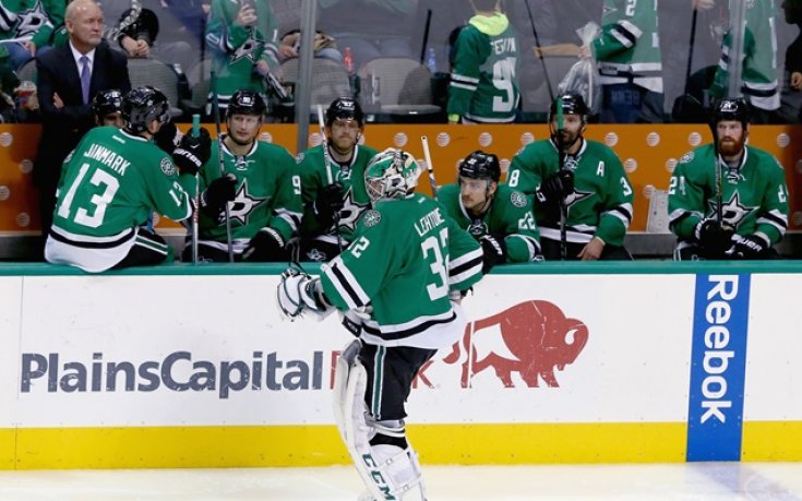 Далас продължава да доминира в НХЛ