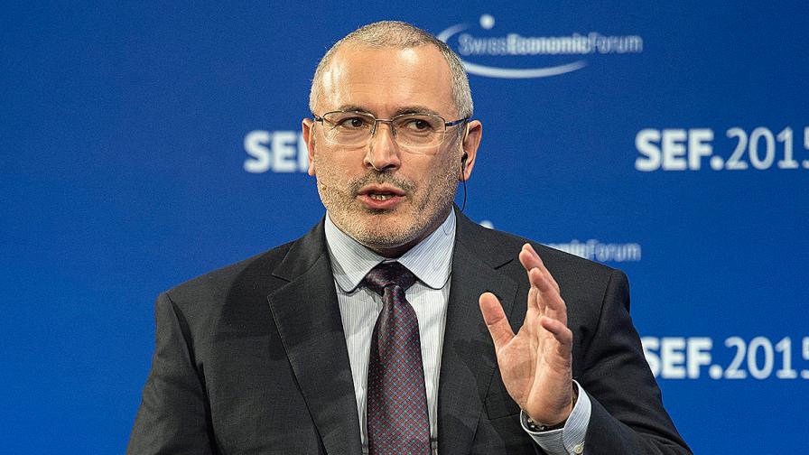 Повдигнаха обвинение срещу Ходорковски във връзка с убийство от 1998 г.