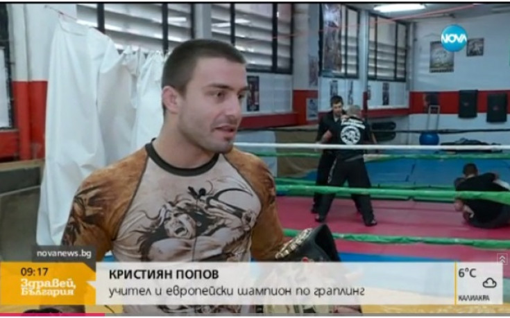 ВИДЕО: Учител по английски стана шампион по боен спорт
