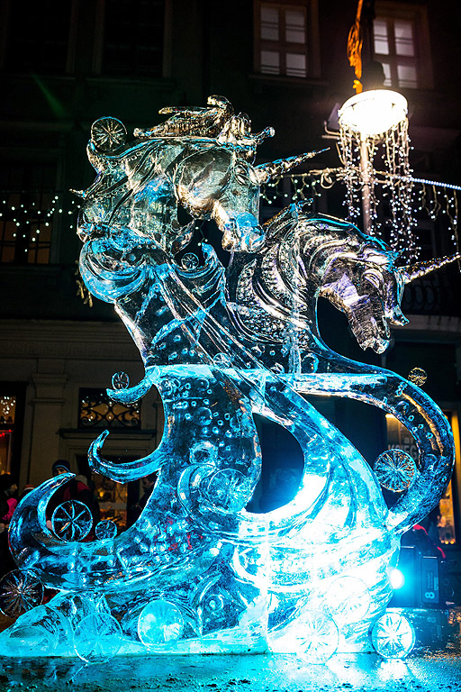 Десети международен фестивал на ледените скулптури в Познан, Полша.