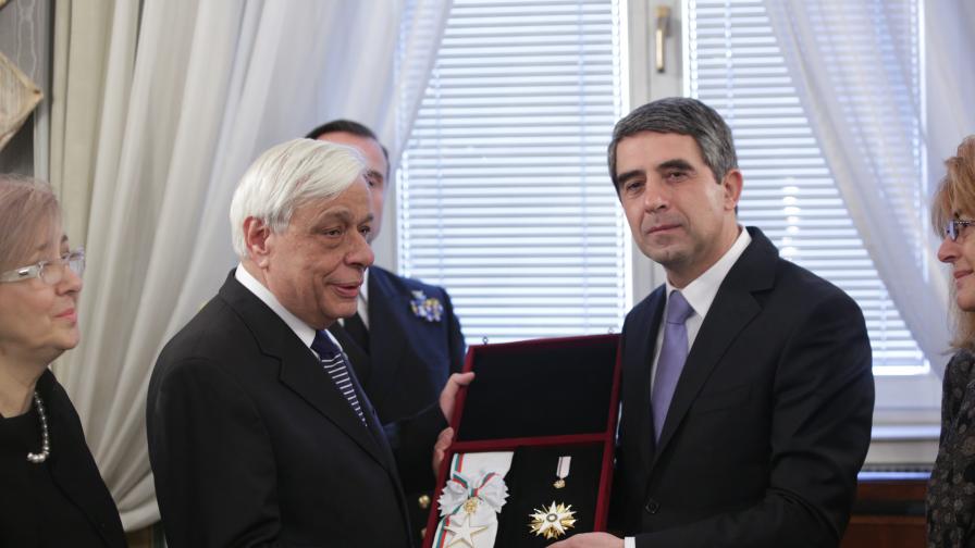 Павлопулос: Гърция ще помогне на България да бъде включена в еврозоната