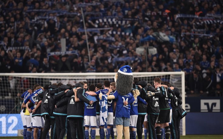 Шалке е похарчил най-много пари за футболни агенти