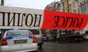 Мъж е открит мъртъв в колата си на пл. "Македония"