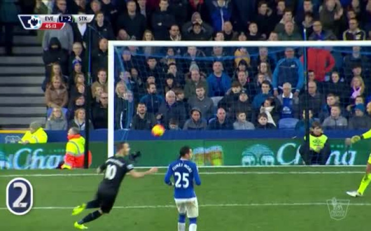 Шедьовърът на Джердан Шакири срещу Евертън