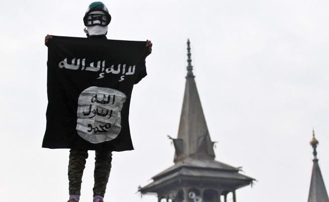 Четиригодишен „джихадист” в новия клип на „Ислямска държава”