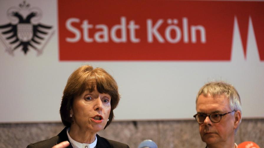 Нападателите над жени в Кьолн: Около 1000 имигранти на групички