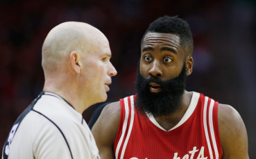 С 33 точки на Хардън Хюстън срази Юта